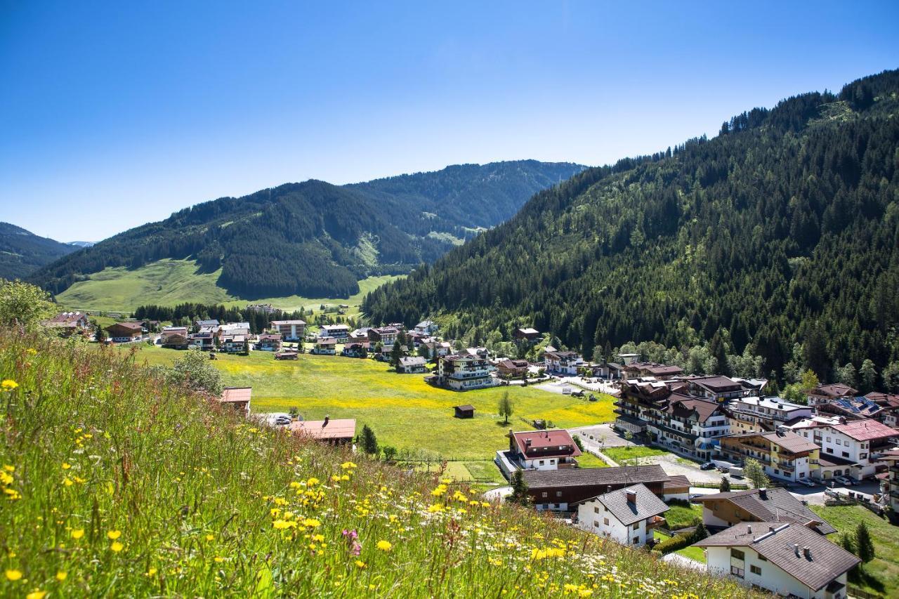 Hotel Maria Theresia ゲルロス エクステリア 写真