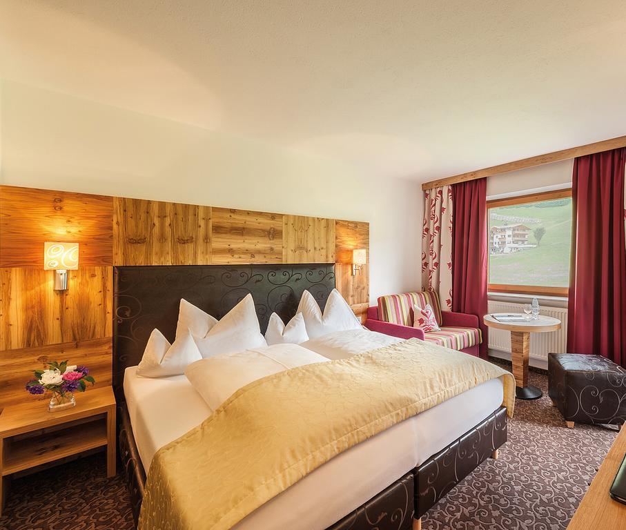 Hotel Maria Theresia ゲルロス エクステリア 写真