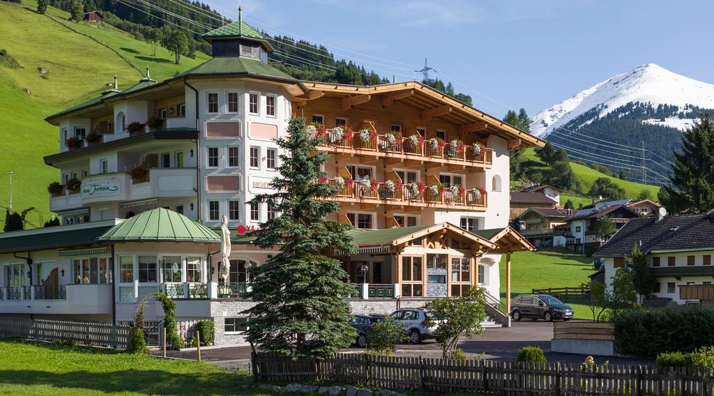 Hotel Maria Theresia ゲルロス エクステリア 写真